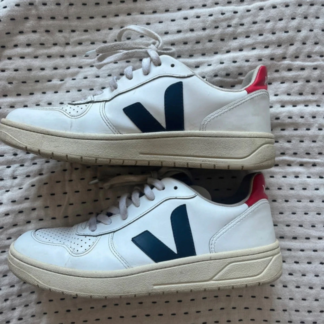 VEJA Sneakers - 90