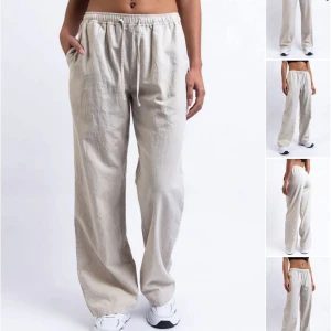 Linnebyxor  - Säljer dessa super fina linnebyxor då dem tyvärr är för små för mig☺️använda endast fåtal gånger under förra sommaren så super fint skick😊skriv för privata bilder☺️