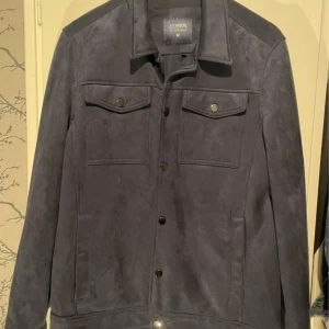 Jacka  - Jack som har fått present och aldrig använt 