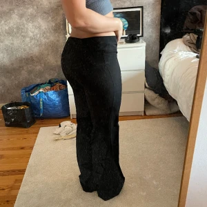 Kostymbyxor i linne - Jättesnygga kostymbyxor i linne! Sitter som ett schmäääck!! 😋 Se sista bilden för materialet  Endast testade! 