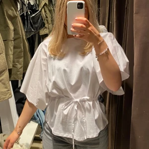 Topp - Jättefin topp från ZARA! 