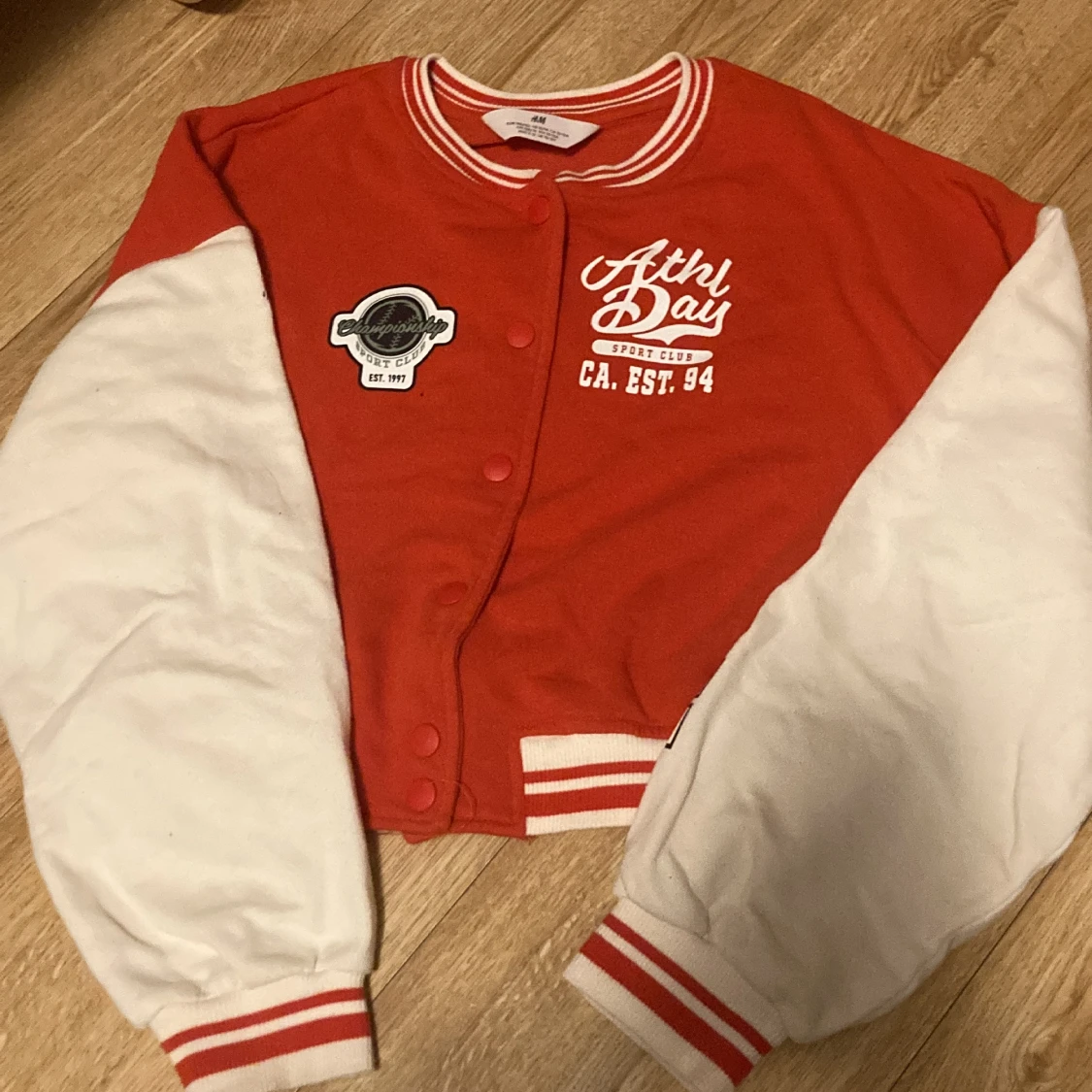 Fin nästan oanvänd tröja