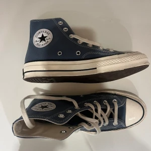 Chuck Taylor 70 Convers - Helt nya Chuck 70 Convers i storlek 39, andvänt ändats en gång pga fel storlek, men jättefina och fräscha💕 nypris 969kr