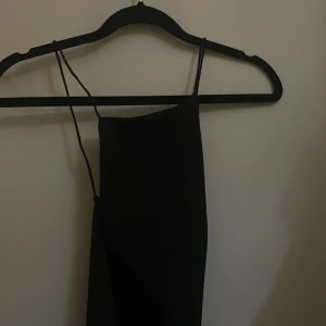 Svart body🖤 - Skriv för fler bilder eller frågor🖤