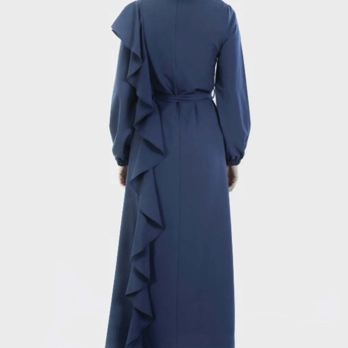 Maxiklänning med volanger