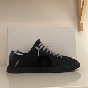 Oliver Cabell marine  - Säljer dessa Oliver Cabell skor där de tyvärr inte passade. Nyskick endast testade.