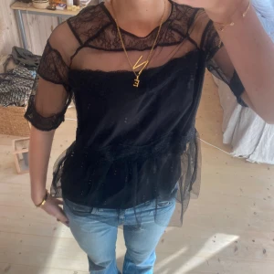 Topp - SUPER snygg topp!!