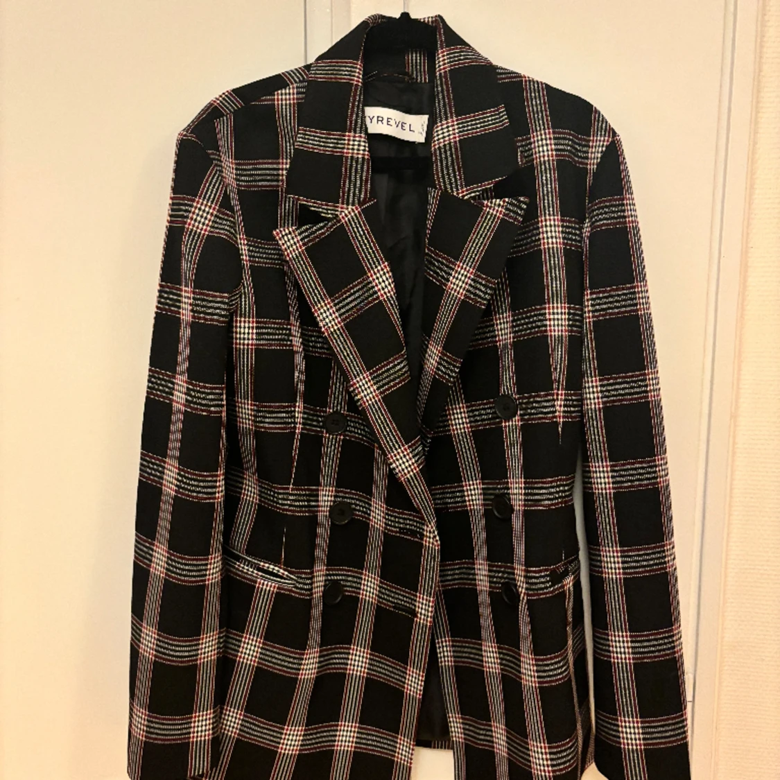 Kavaj ivyrevel  - 90