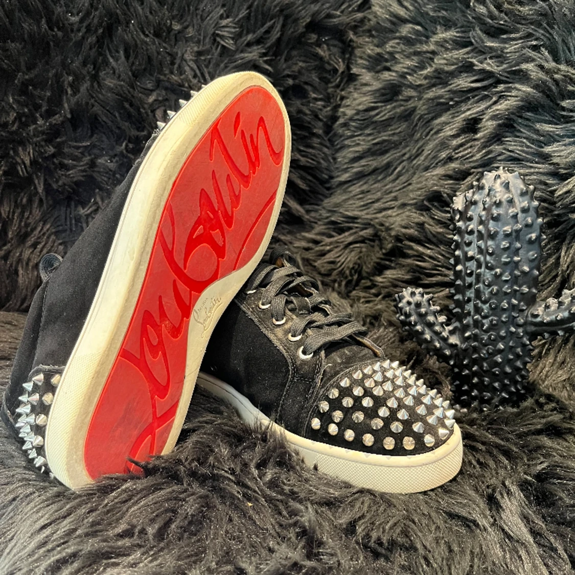 Christian Louboutin - 90