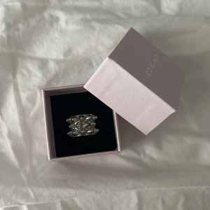 Edblad ring! - Säljer en Edblad ring pga den inte kommer till användning. Men jättefint skick, nästan inte använd. ⭐️🩷
