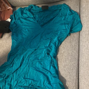 Tröja - Tröja med V ring