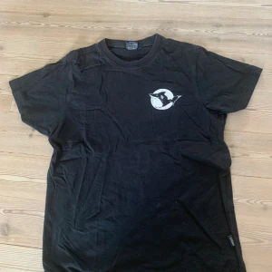 Tshirt med tryck - Inga fel eller defekter! 