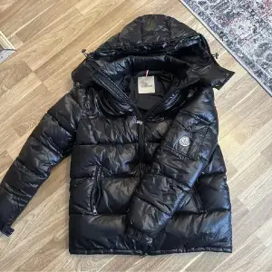 3 st moncler jackor Storlek S.