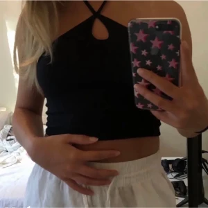 Topp - Säljer denna topp! Finns att köpa i vit också