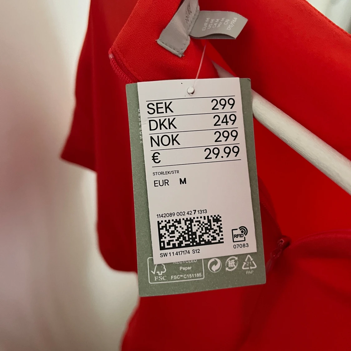 Oanvänd fin röd klänning❤️‍🔥  - 91