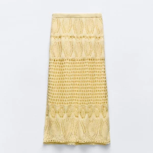 Zara kjol - Gul kjol från zara 💗slutsåld på zara, helt ny prislapp på 🤩