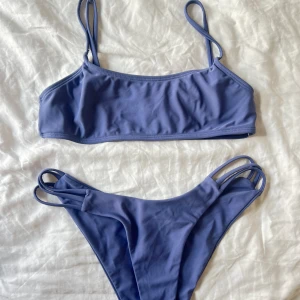 Bikini från Shein - Fint bikiniset med detaljer, i strl s. Endast testad.
