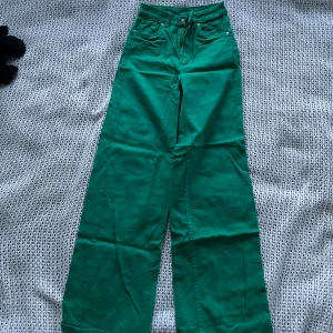 Gröna byxor - Gröna byxor