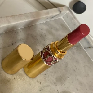 Ysl  - Ysl läppstift, använd men mycket kvar 