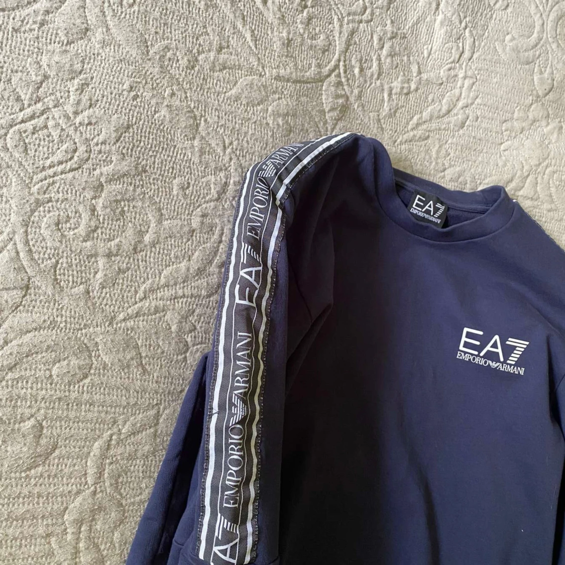 Armani tröja  - 90