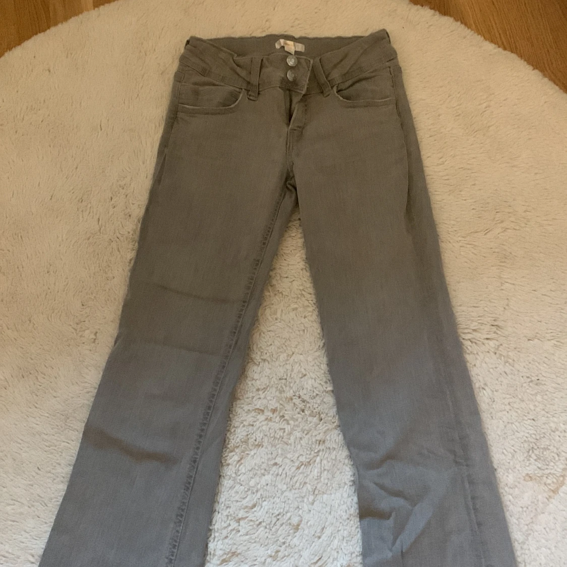 Grå bootcut jeans🩶 - 90