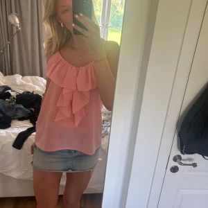 Söt linne  - Väldigt sött linne ifrån hm i storlek m💕💕