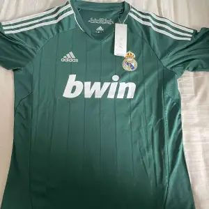 Og real madrid tröja ny skick