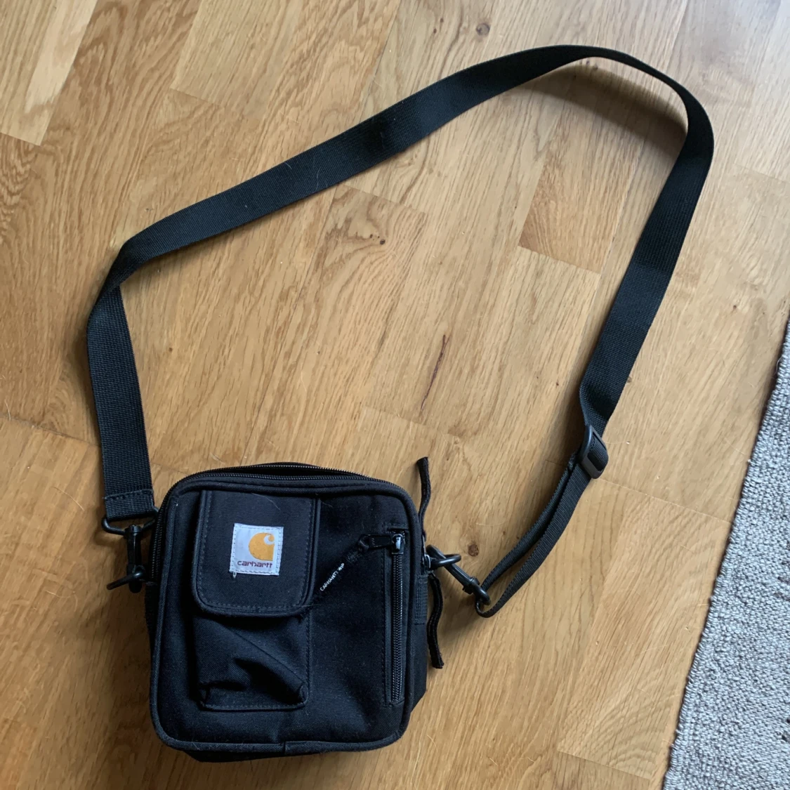 Carharrt väska
