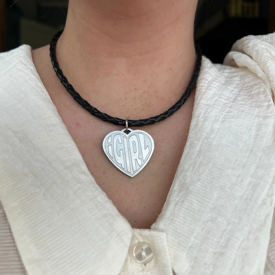 Handgjort halsband  - 1