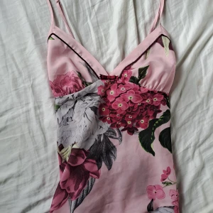 Y2k topp från ted barker - Ej använd 