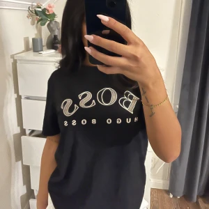 Boss tröja  - Jätte bra skick storlek s