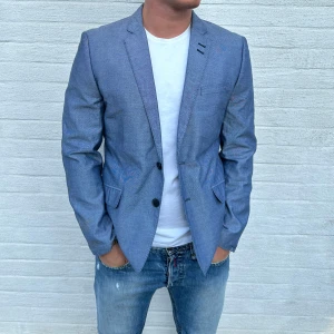 Kavaj - Cool kavaj i nice material och färg. Storlek M   Jacob cohen, YSL, saint Laurent, golden goose, lindeberg, gran sasso, Phillipe model, philippe model, dondup jeans, Levis, lee jeans, Ralph lauren, gant, grisch, laidback, tom Ford, rayban boyfriend, 