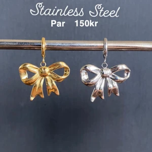 Örhängen  - Frakt 18kr ❤️