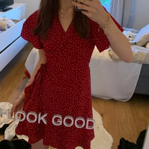 Röd klänning - Röd omlott sommarklänning ❤️xs