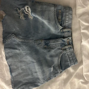 Low waist kjol  - Jätte fin använd men i fint skick 