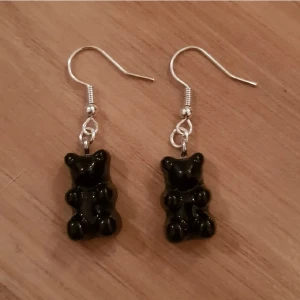 Örhängen - Fina gummibjörns-örhängen