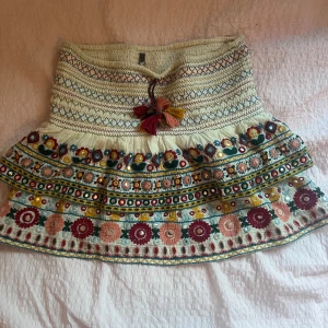 Zara kjol - Söt mönstrad kjol från zara