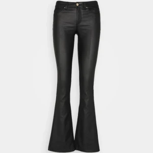 Skinnbyxor  - Jättesnygga skinnbyxor som ej kommer till användning!! 💓💓 