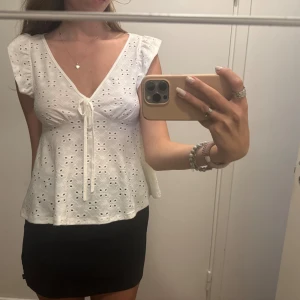 Söt top - En söt top från SHEIN som inte kommit till användning, inte min stil längre och aldrig använt 