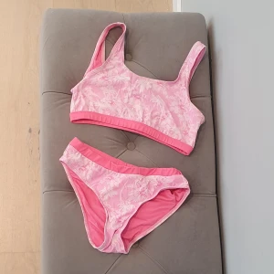 Rosa bikini 158/164 - Bikini i nyskick 158/164