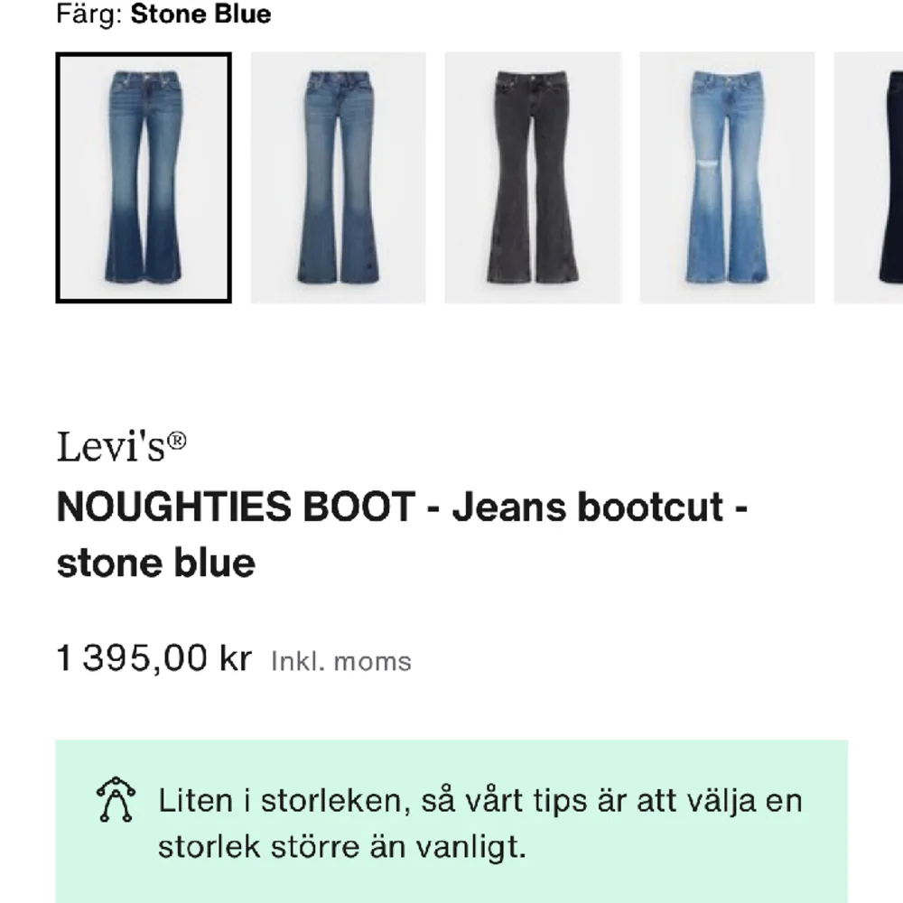 Skitsnygga levis jeans. Kostar 1400 nya. Lågmidjade. Pris kan diskuteras. Helt slutsålda!! 💖. Jeans & Byxor.