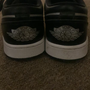Jordans - Jordans,använts ett par gånger men är i väldigt bra skick 