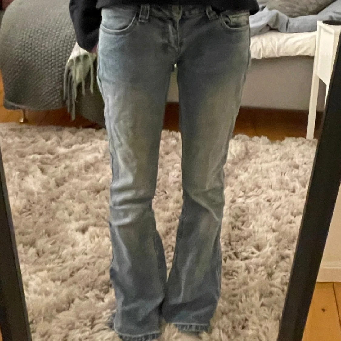 Ljusblå low waist jeans