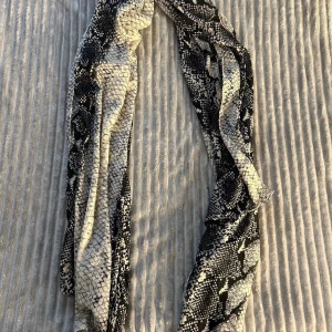 Scarf - Fint skick. Köpt från primark i London.
