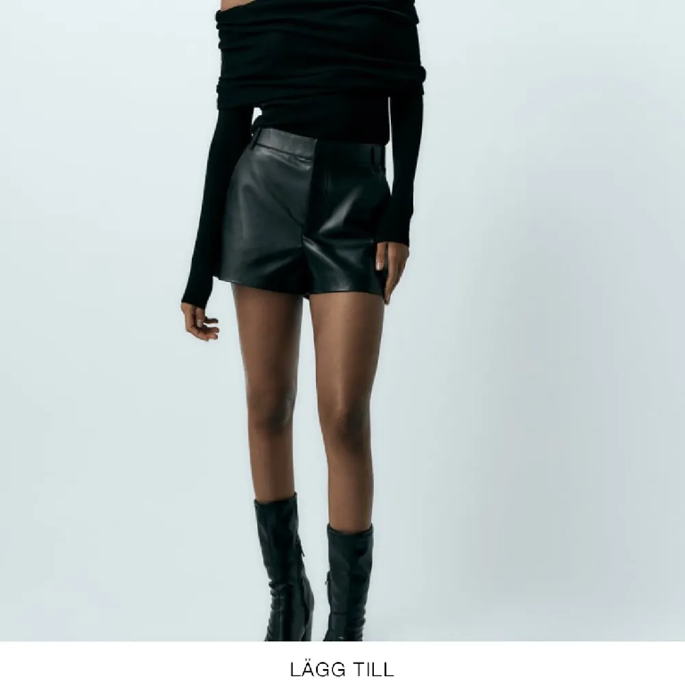 Zara skinn shorts, helt nya prislapp kvar! Inga defekter alls  Skriv för egna bilder. Shorts.