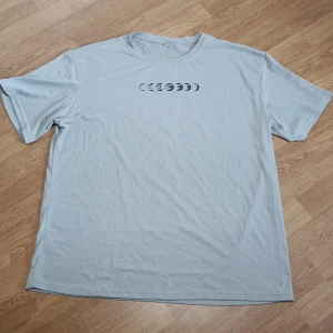 Cool t-shirt - Cool oversized Tisha med unikt tryck