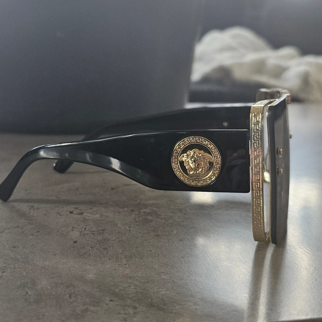 Solglasögon Versaaacee rep. - 90