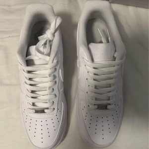 Airforces 1  - Helt fräscha skor | bara på prövade | Stl. 45 | hör gärna av dig vid funderingar ✅🤝🏼