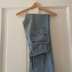 Levis jeans 007 06 - I gott skick, en liten slitning baktill. W29, L32.