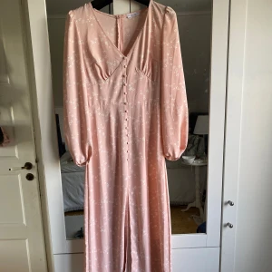 Långklänning - Världens finaste långklänning 🫶🥹💞 Perfekt till sommaren! 